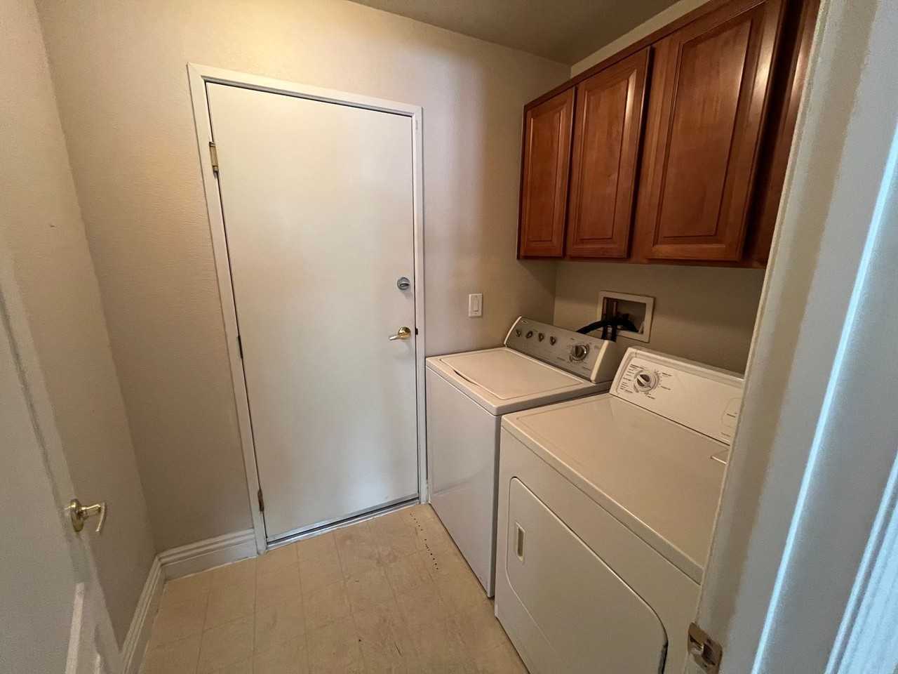 3213 Regal Swan Pl - Photo 7 of 18