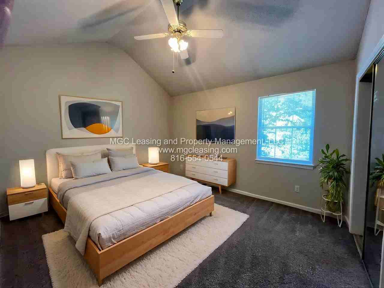4620A Ne Whispering Winds Dr - Photo 3 of 20
