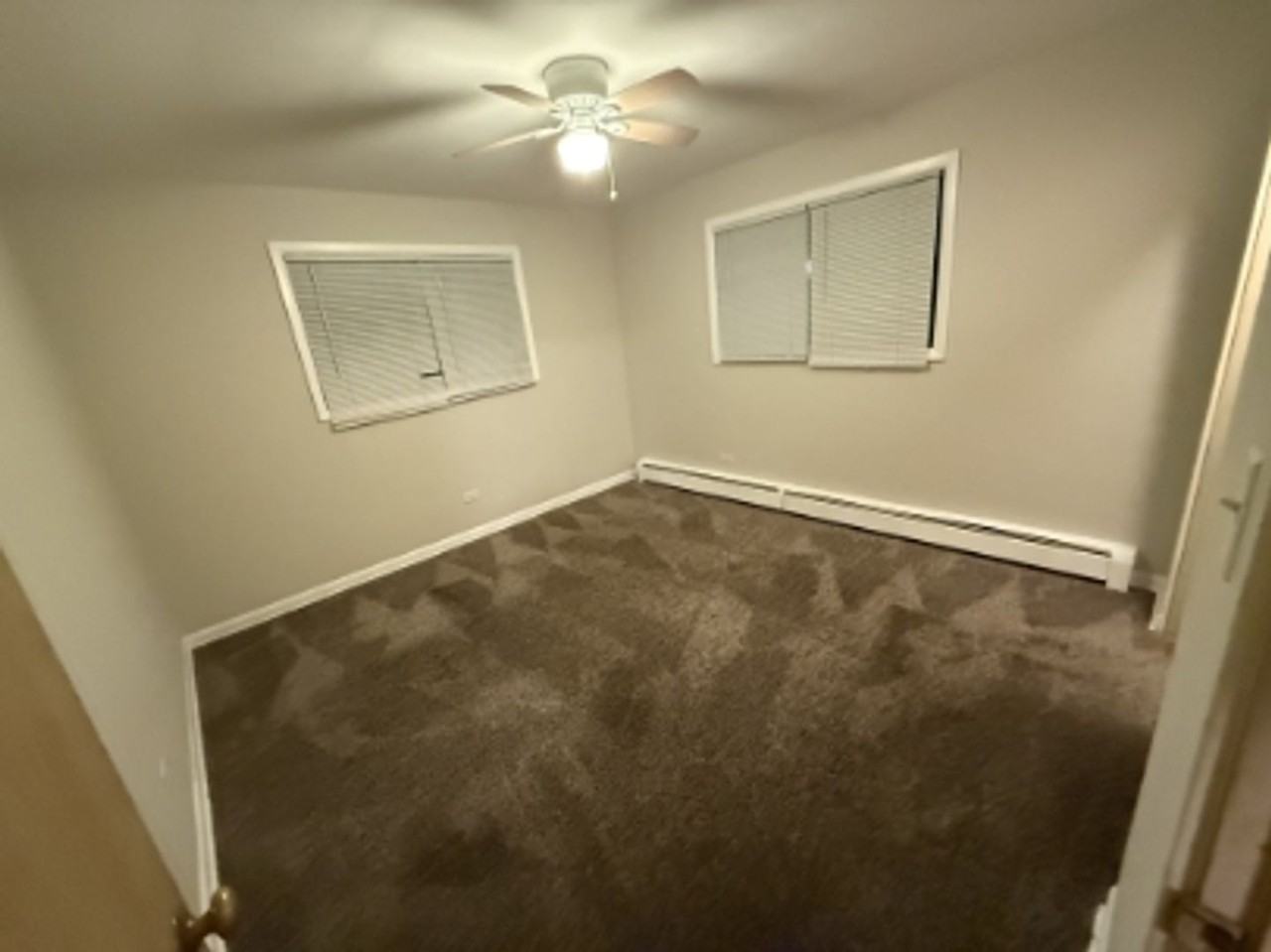 2439 Des Plaines Avenue - Photo 4 of 10