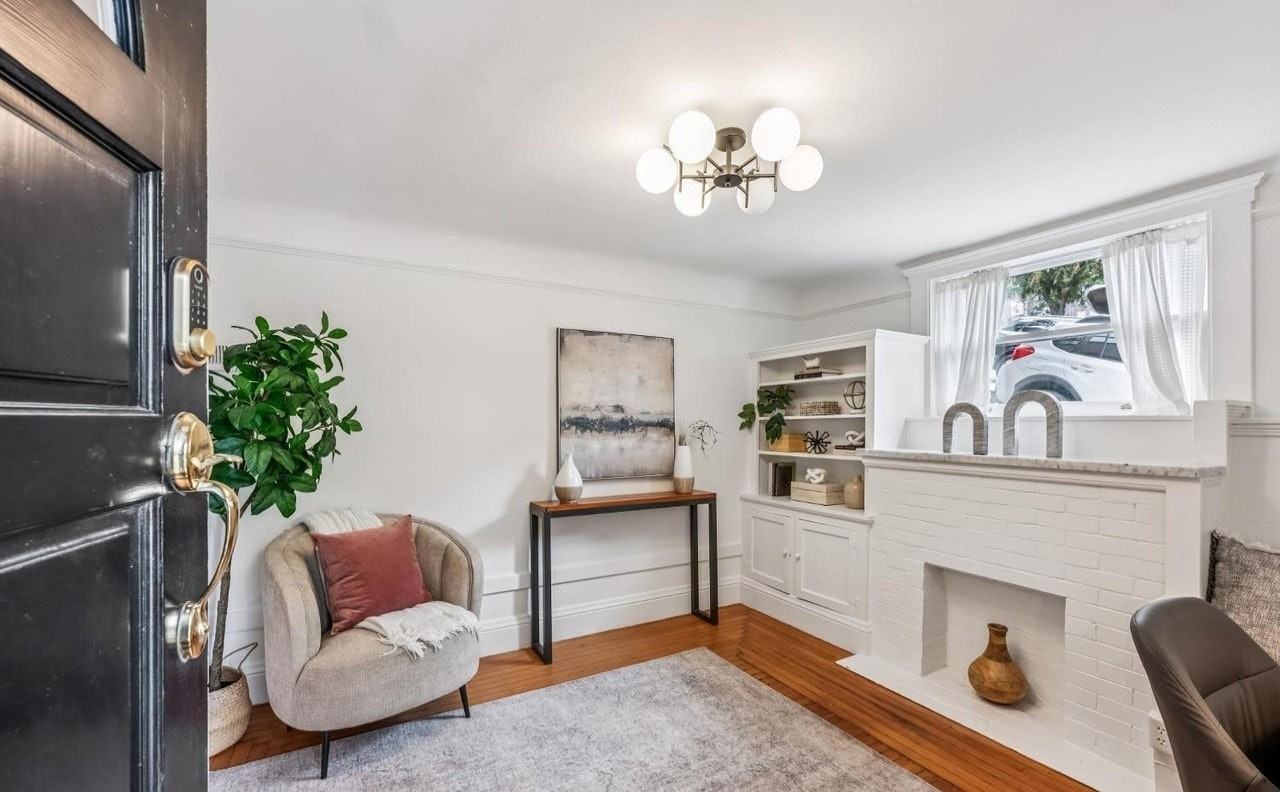 19 Alpine Terrace, Unit A - Photo 2 of 26