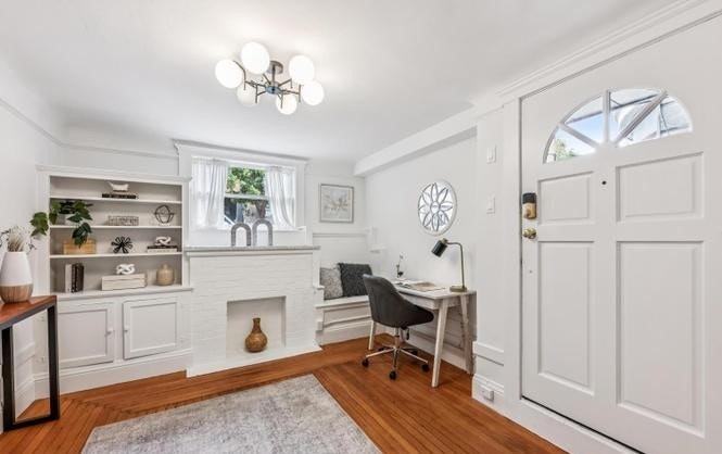 19 Alpine Terrace, Unit A - Photo 3 of 26