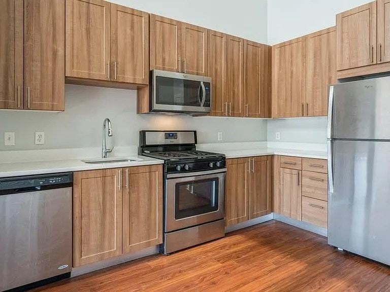 532 Jersey Avenue, Unit B74 - Photo 3 of 23