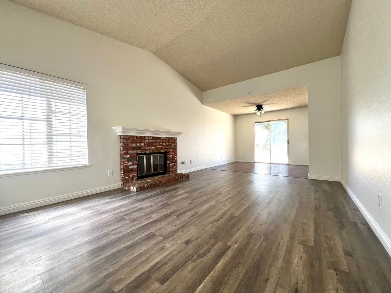 7284 Parkside Pl - Photo 3 of 21