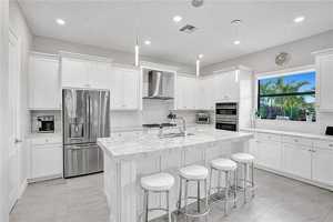 featured image of 11720 Waterway Circle
