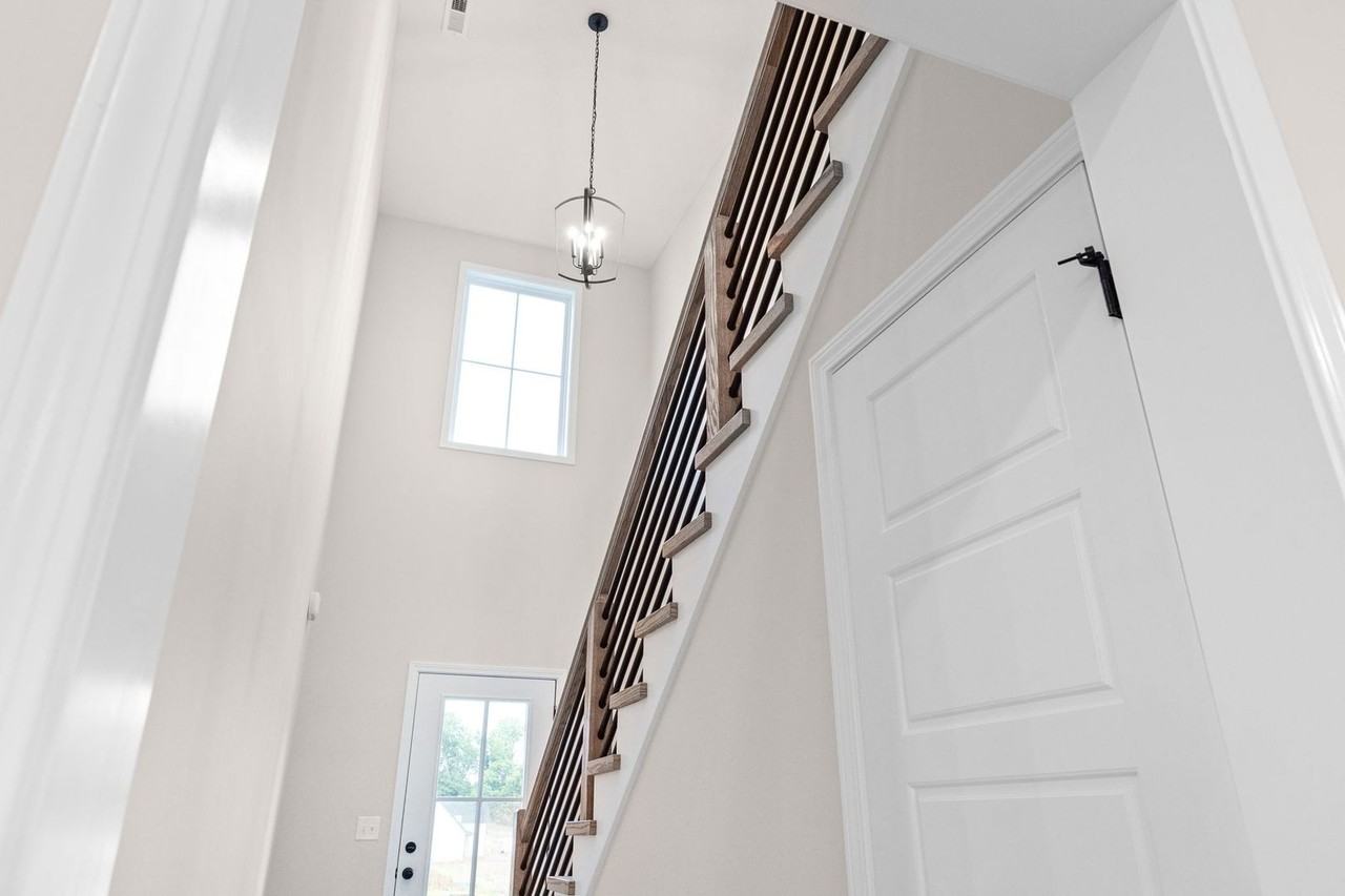 217 Wesson Dr - Photo 5 of 39