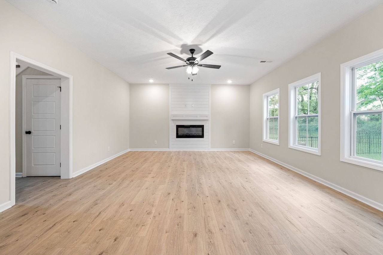 217 Wesson Dr - Photo 6 of 39