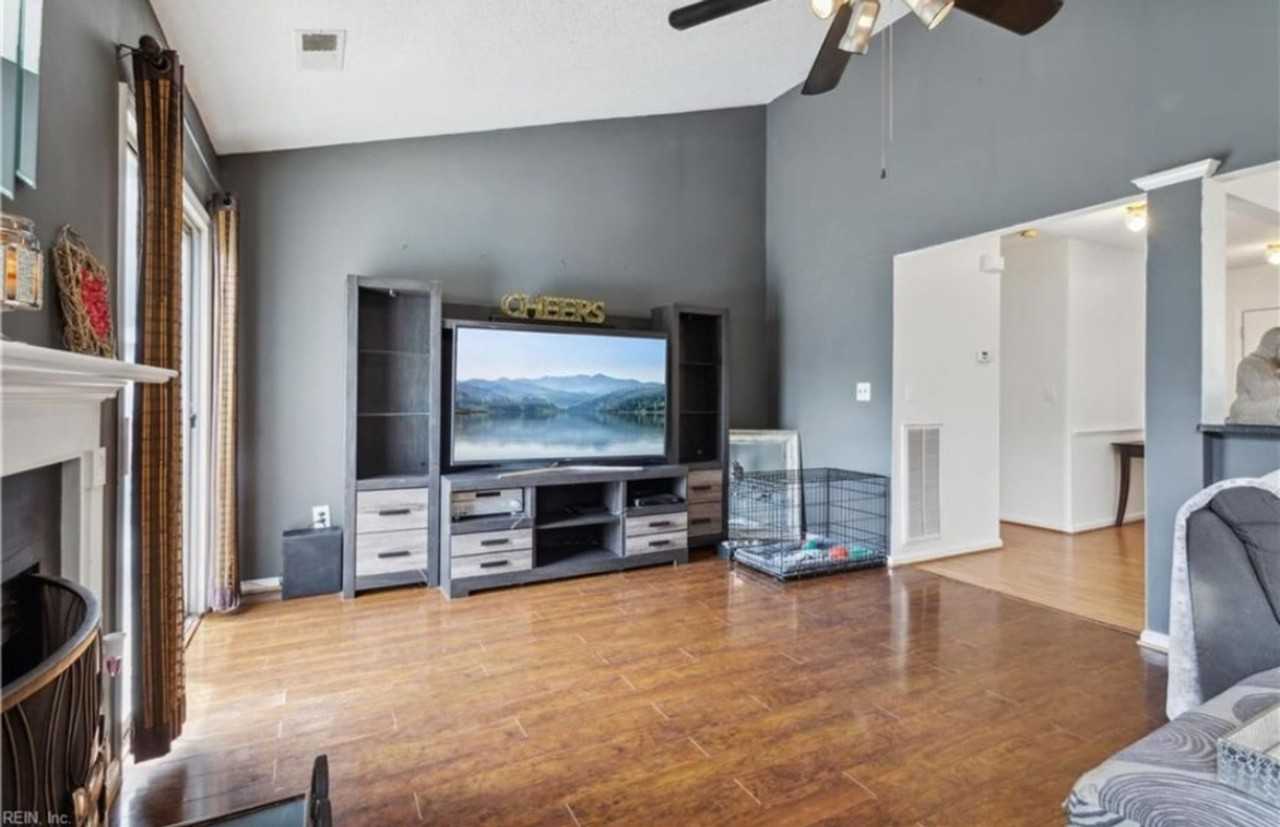 1246 Woods Way - Photo 6 of 16
