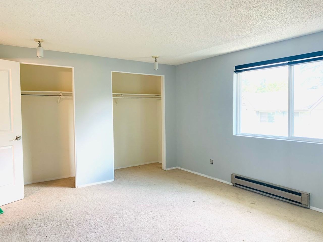 18530 52nd Ave W - Photo 2 of 8