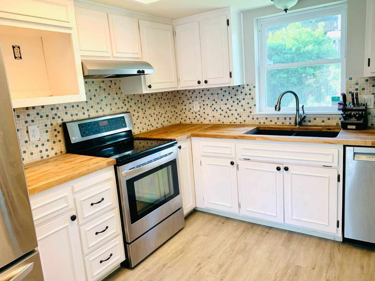18530 52nd Ave W - Photo 5 of 8