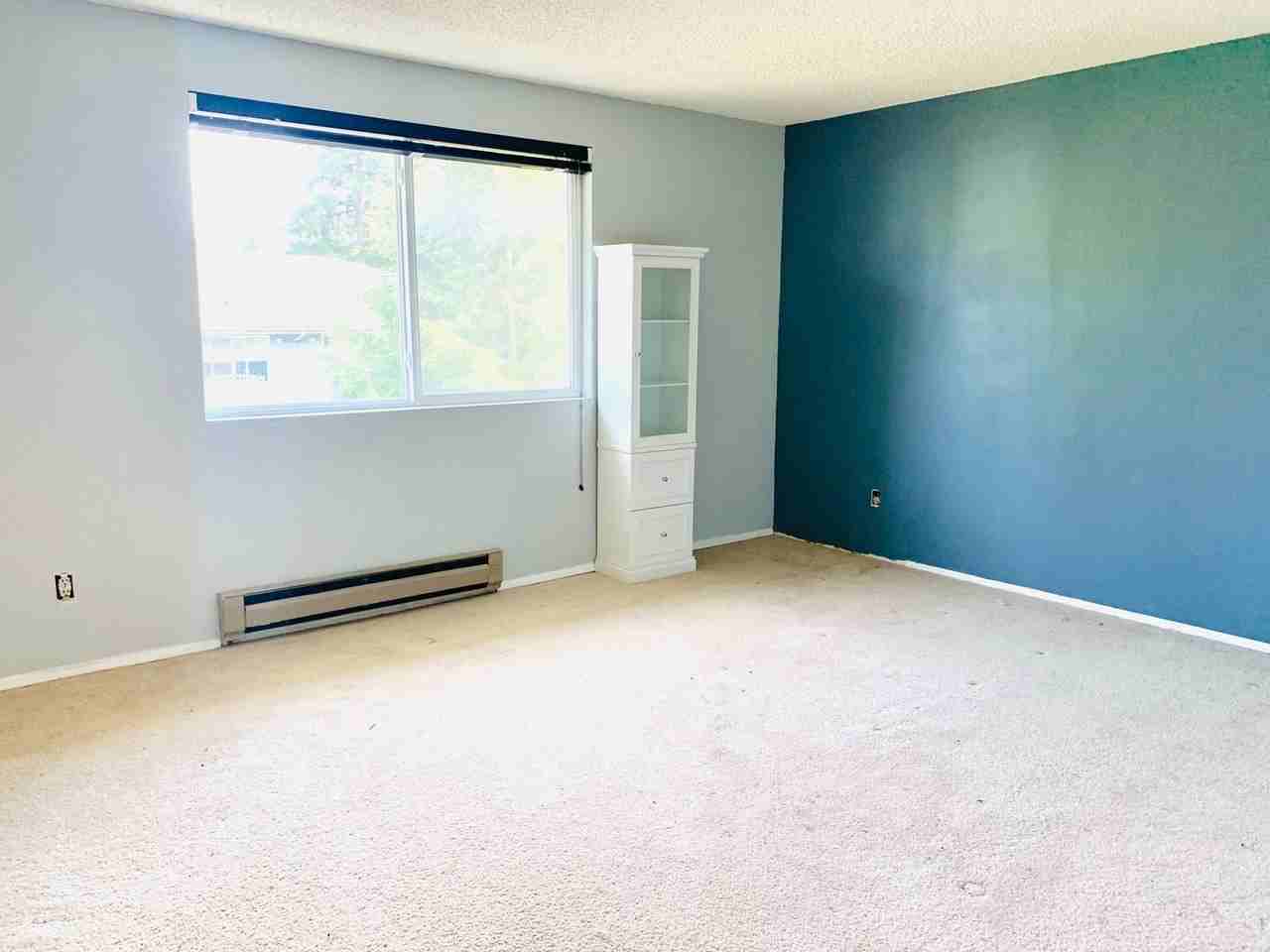 18530 52nd Ave W - Photo 4 of 8