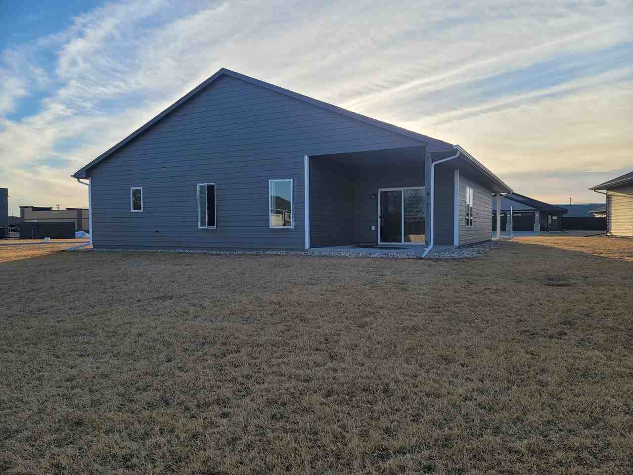 114 Devitt Dr - Photo 2 of 17