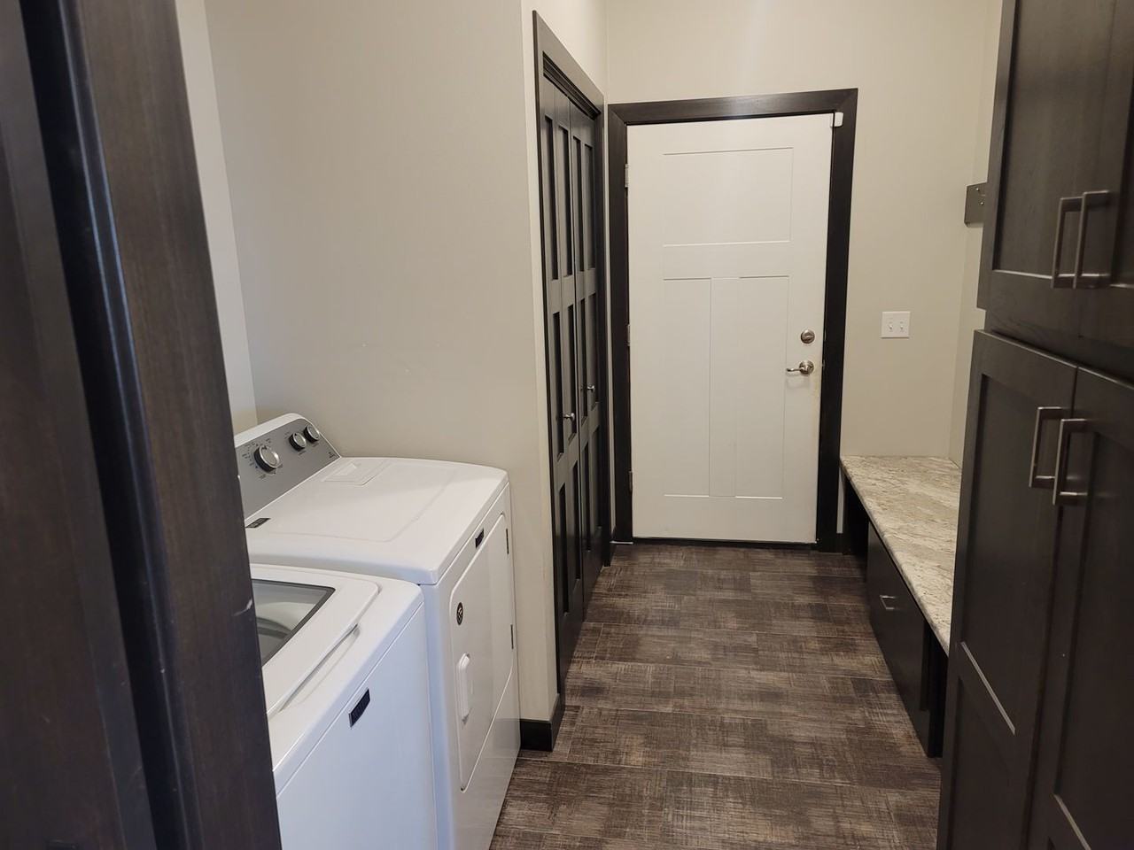 114 Devitt Dr - Photo 6 of 17