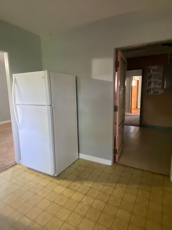 920 Ashland Ave - Photo 3 of 10