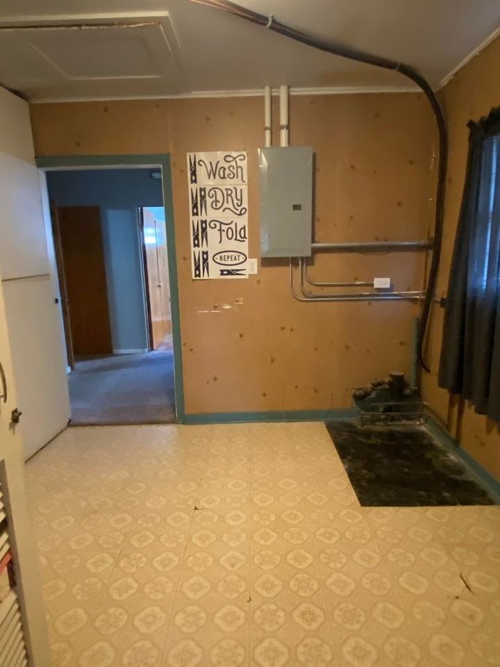 920 Ashland Ave - Photo 6 of 10