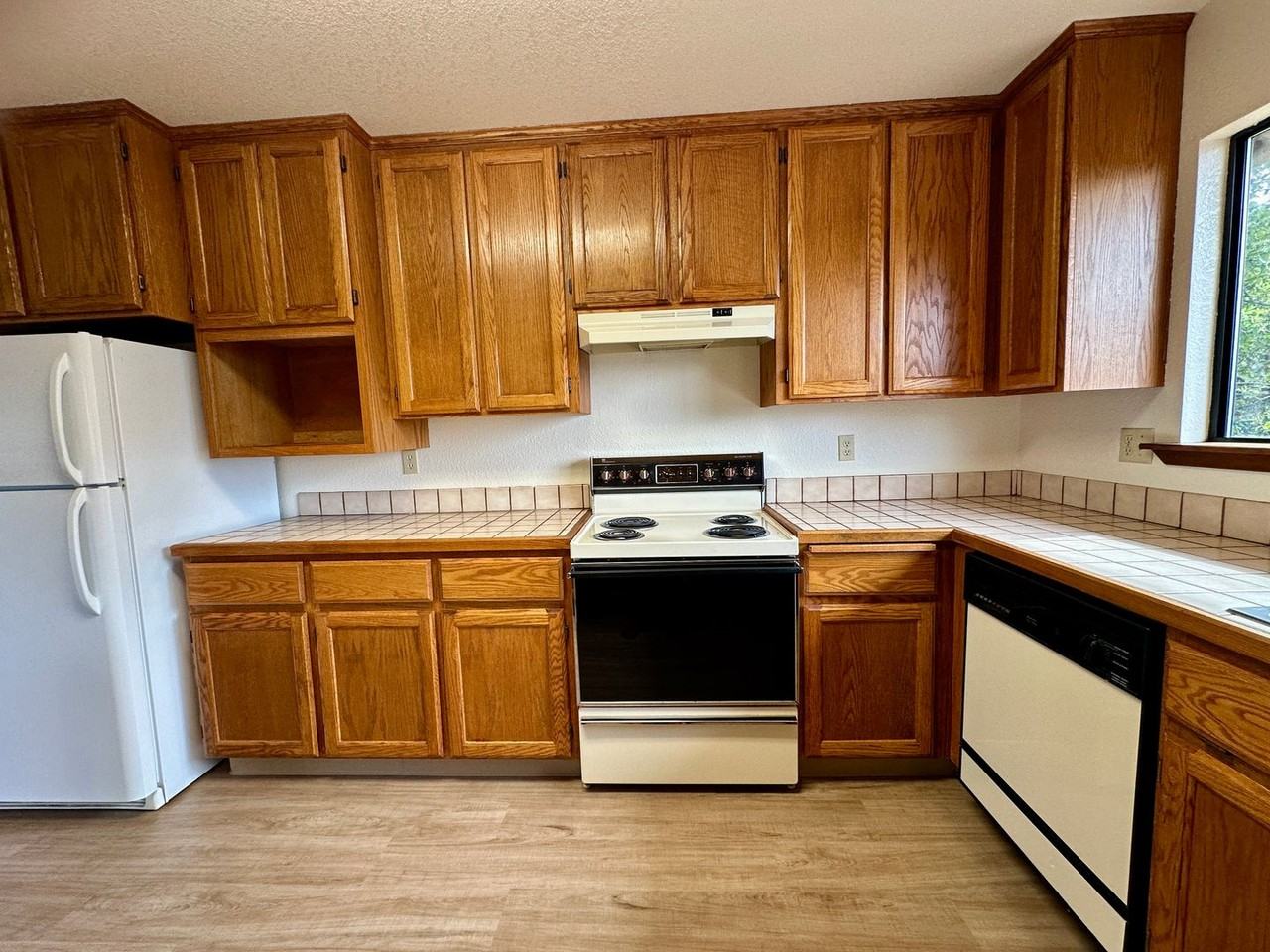 6242 Pryor St - Photo 7 of 18