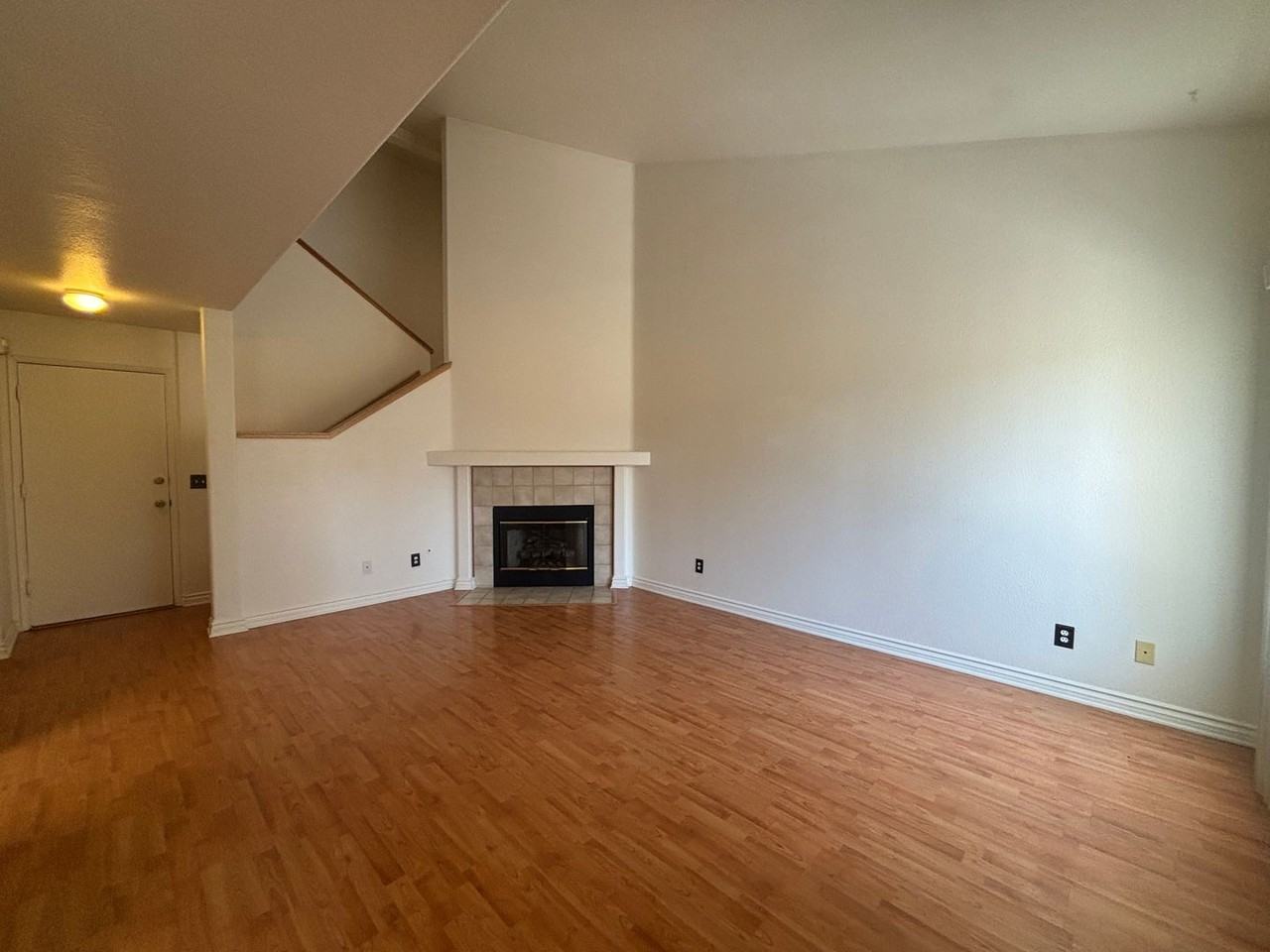 39225 10th St W #C - Photo 4 of 25