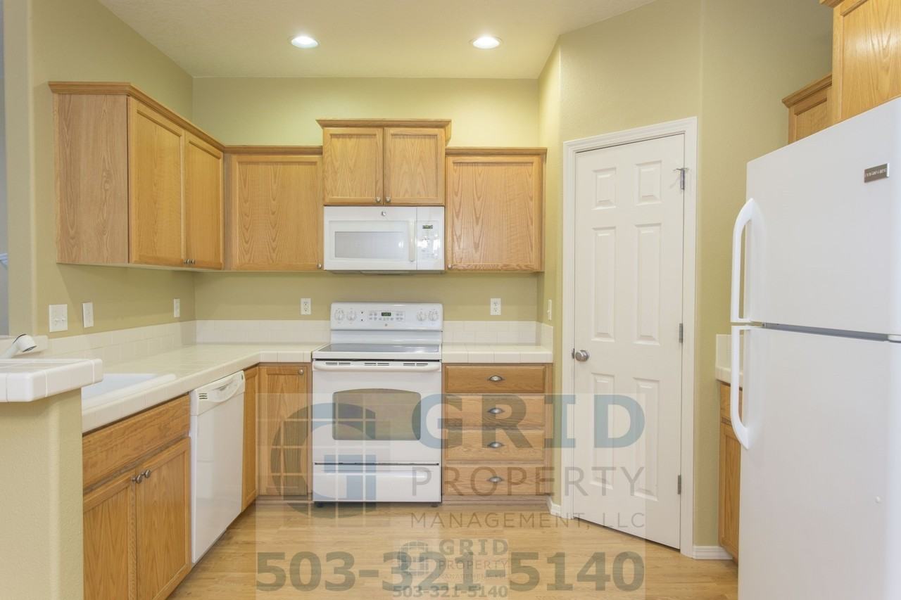 1113 Se Alika Ave - Photo 7 of 26