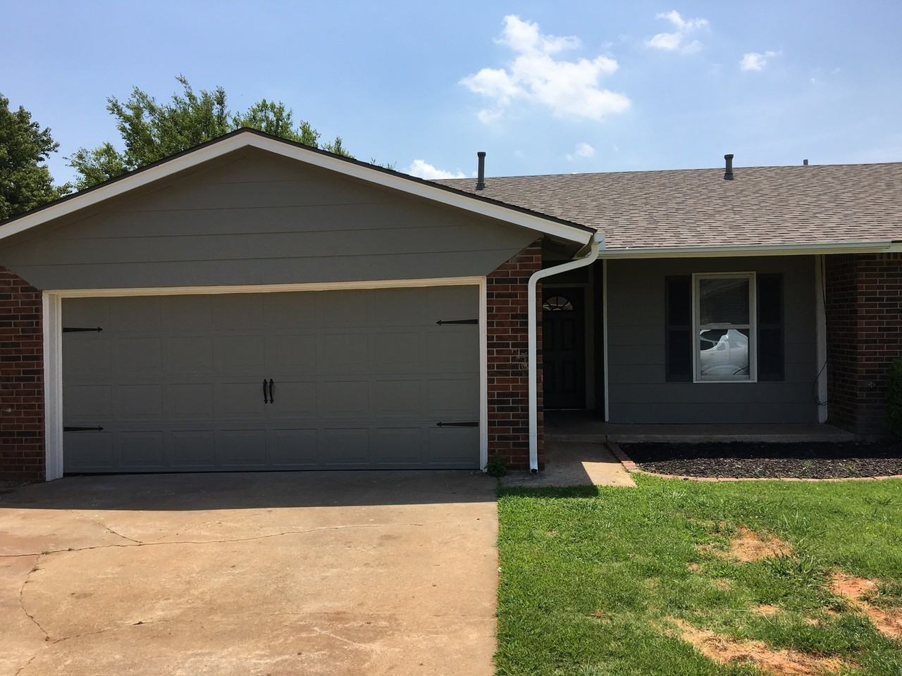 10050 Southridge Dr - Photo 2 of 24