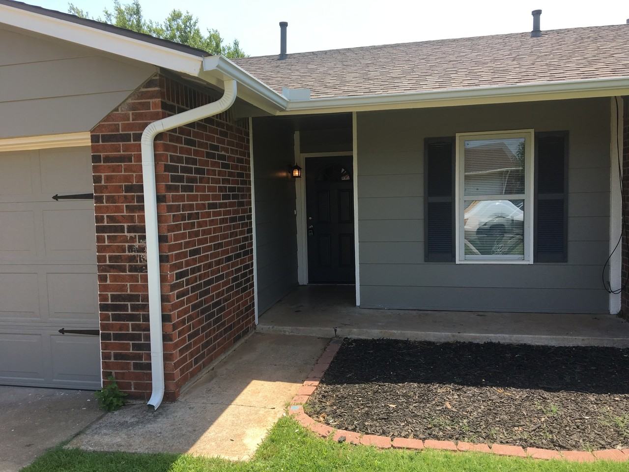 10050 Southridge Dr - Photo 3 of 24