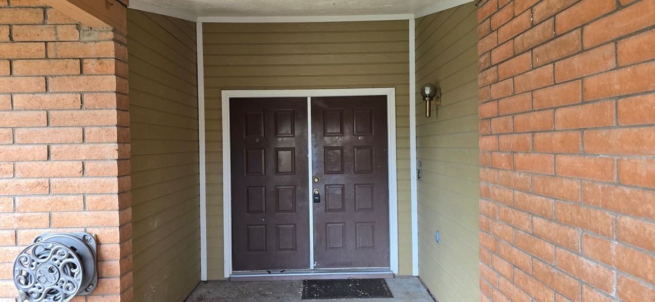 6407 W Brown St - Photo 2 of 27