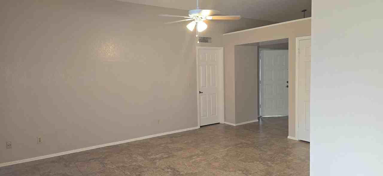 6407 W Brown St - Photo 6 of 27