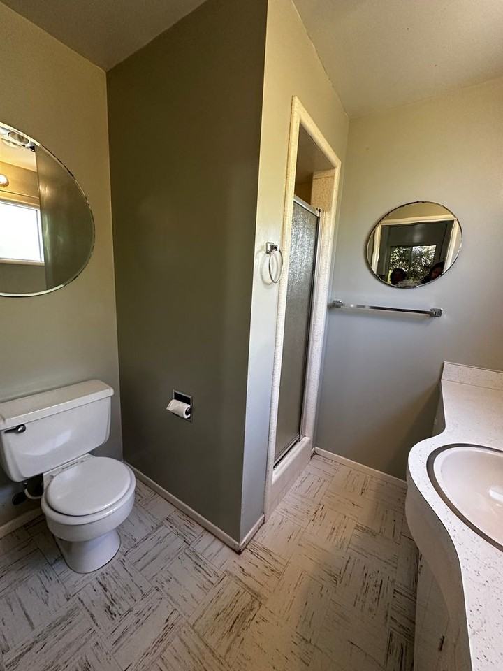 707 W Cypress Ave - Photo 5 of 12