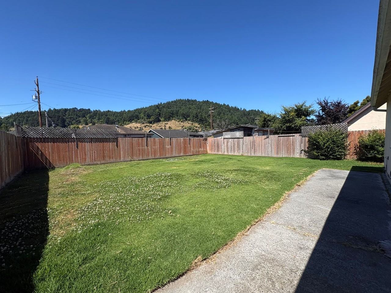 471 3rd Ave - Photo 2 of 10