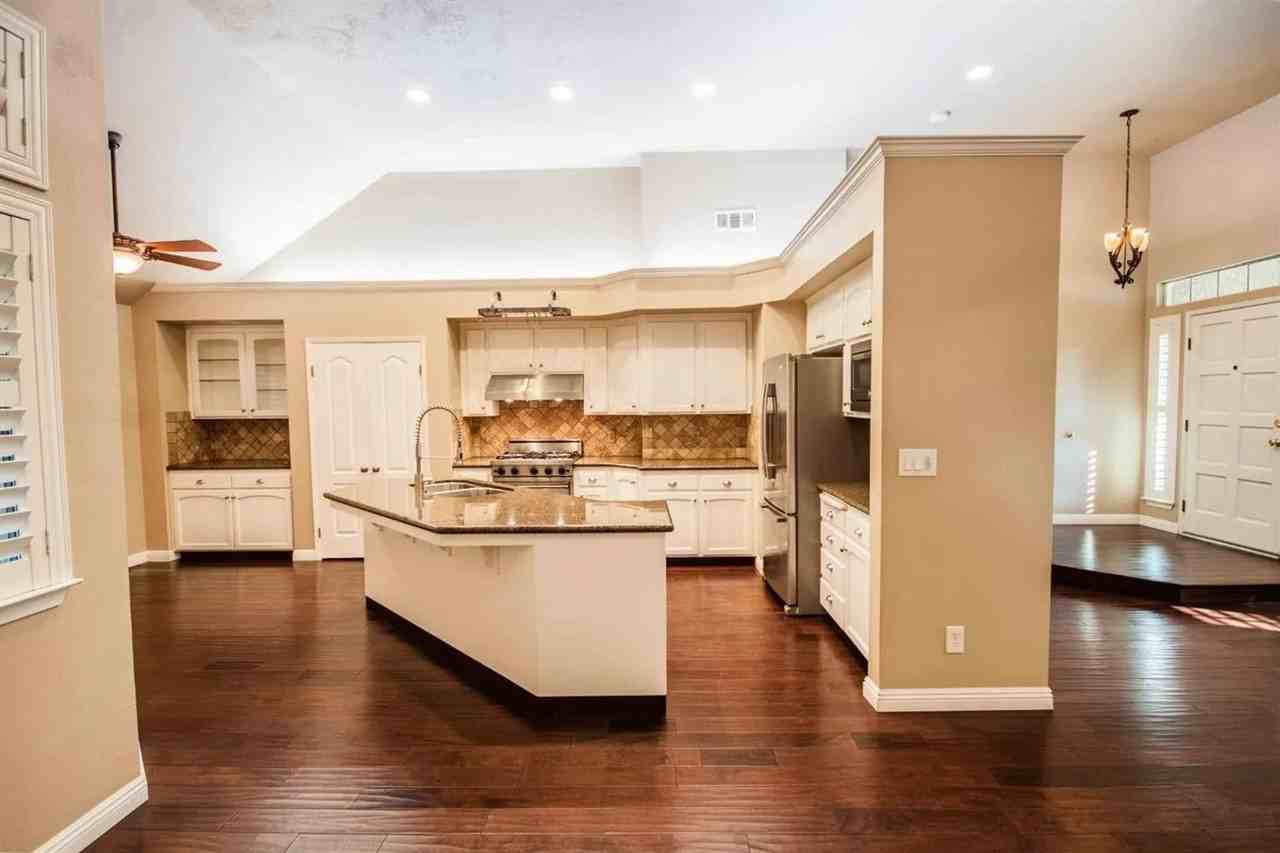 1838 E Shea Dr - Photo 4 of 39