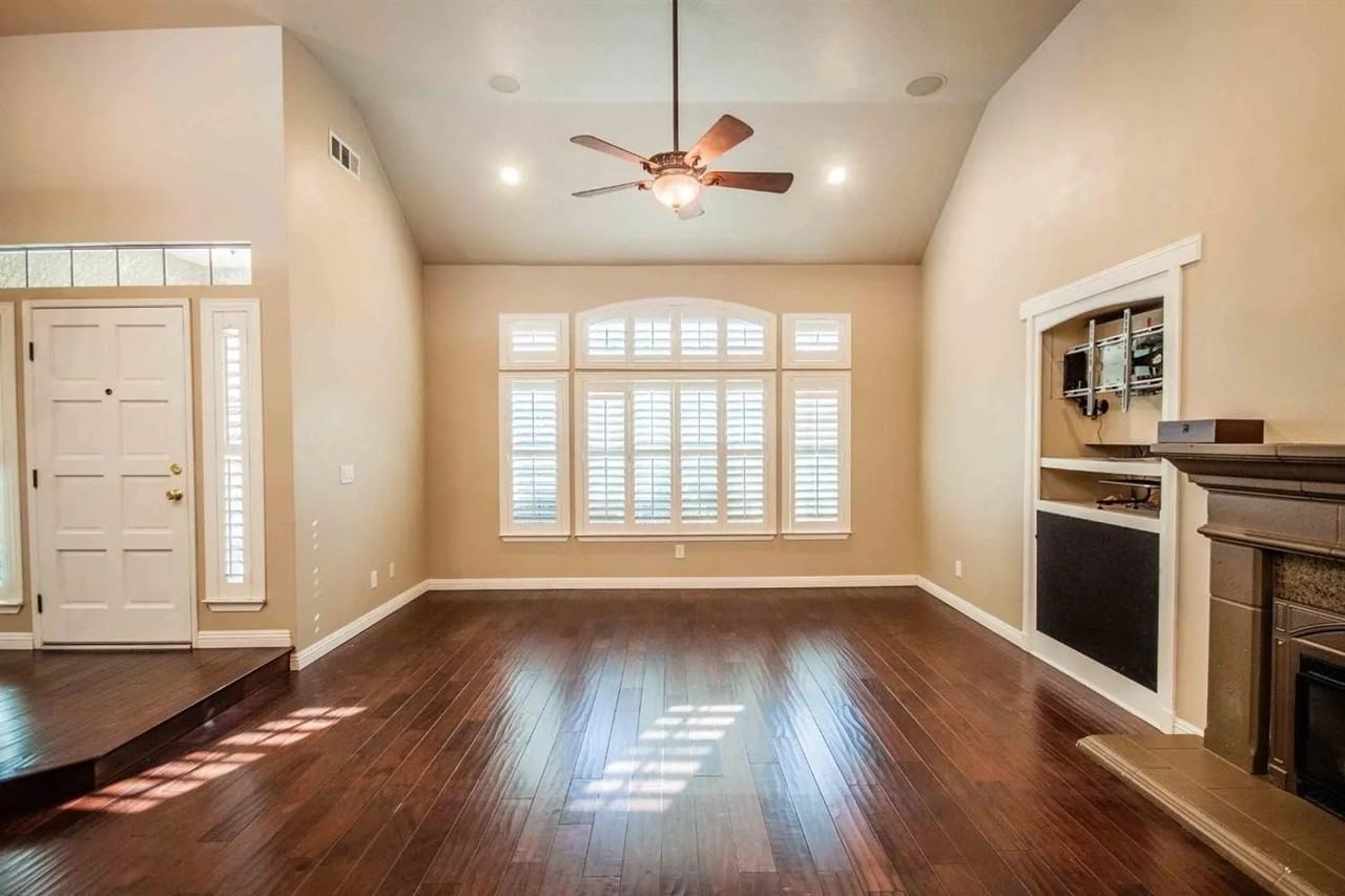 1838 E Shea Dr - Photo 5 of 39