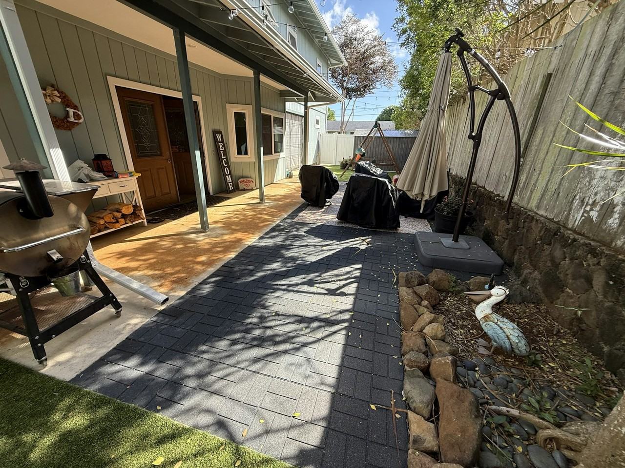 1268 Ulupii Street - Photo 4 of 25