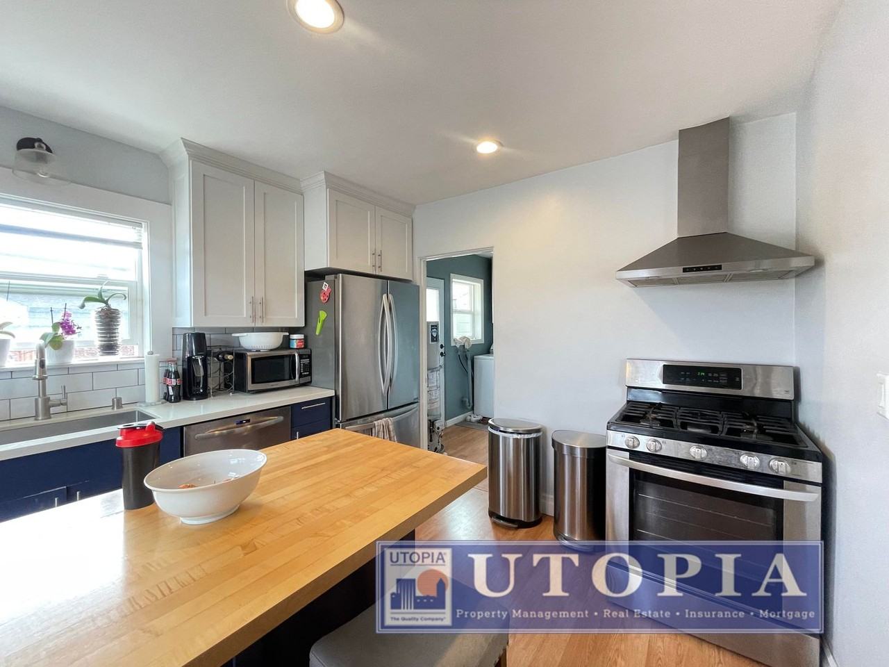 3101 Paul Sweet Rd - Photo 4 of 14