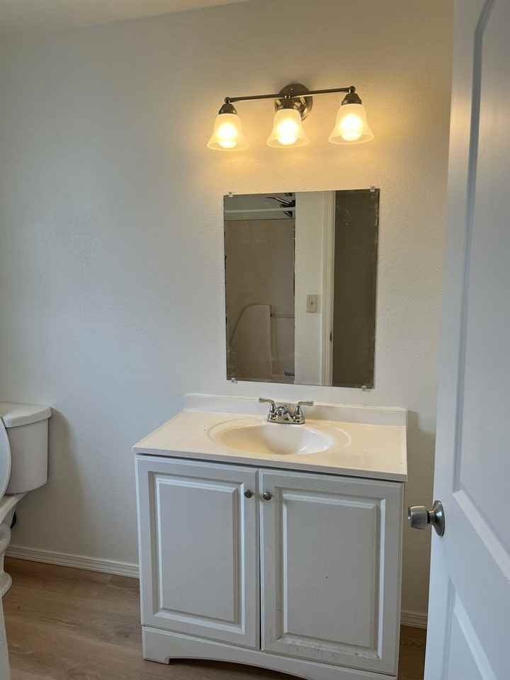 1033 Pacific Ave - Photo 6 of 11