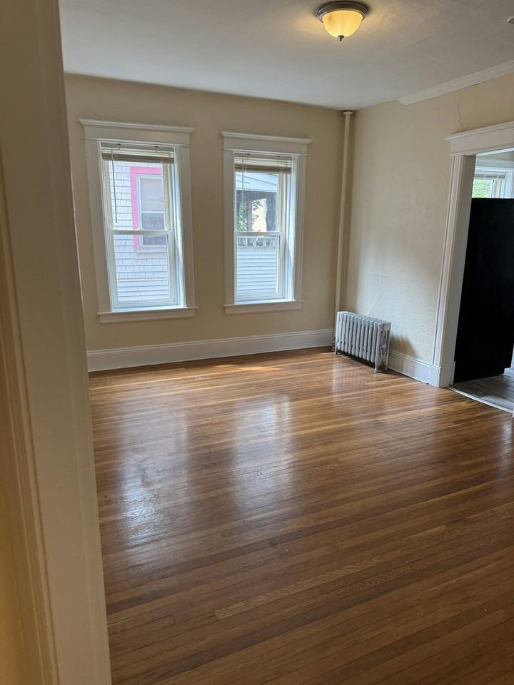 242 Fort Pleasant Avenue, Unit 2L - Photo 4 of 10