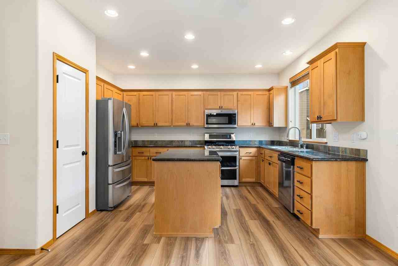 126 195th Pl Sw - Photo 6 of 28