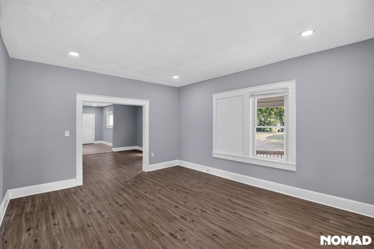 12320 Eastern Ave - Photo 4 of 37