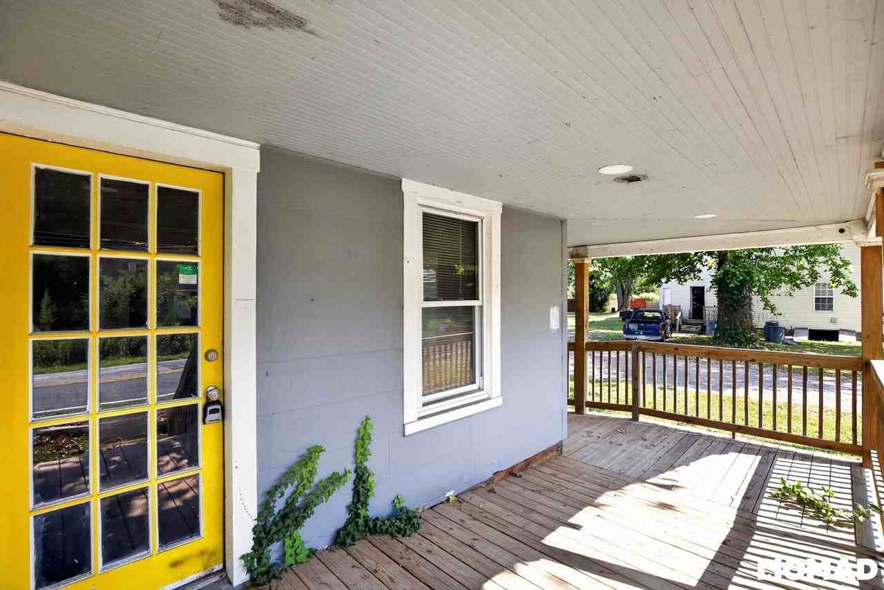 12320 Eastern Ave - Photo 5 of 37