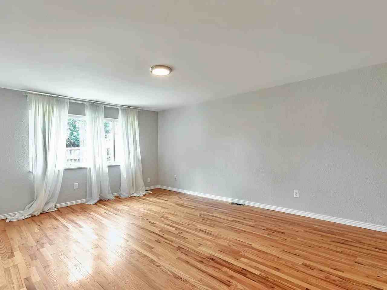 13508 E 5th Pl - Photo 6 of 16