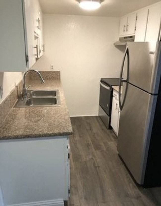 2773 Meadowview Road, Unit 2773 - Photo 5 of 10