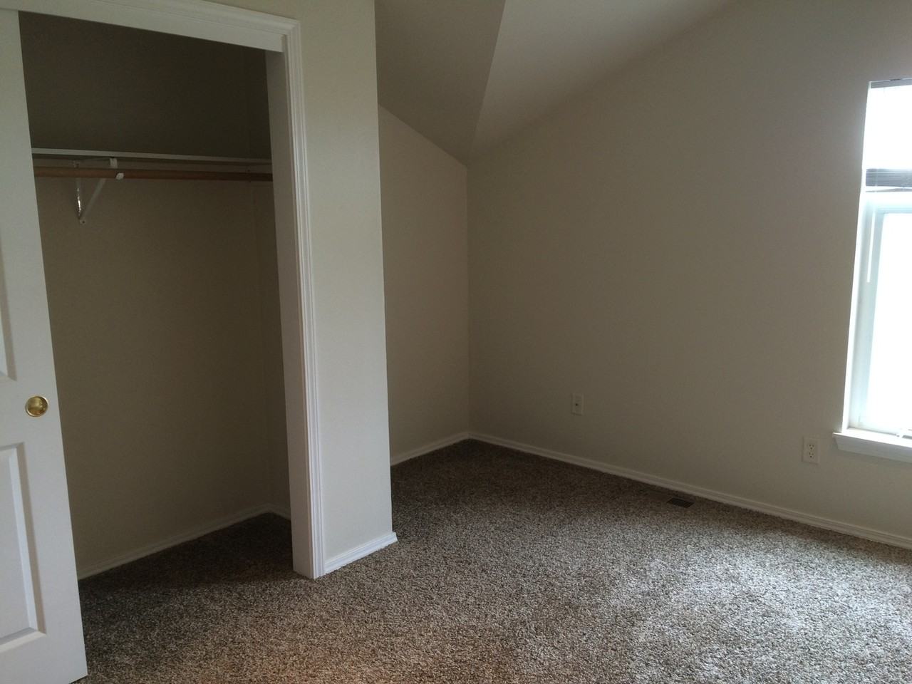 6367 Murray Way Ne #A - Photo 7 of 24
