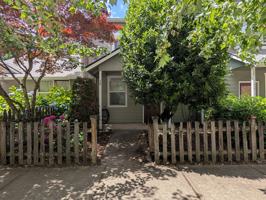 featured image of 28 Lawrence St