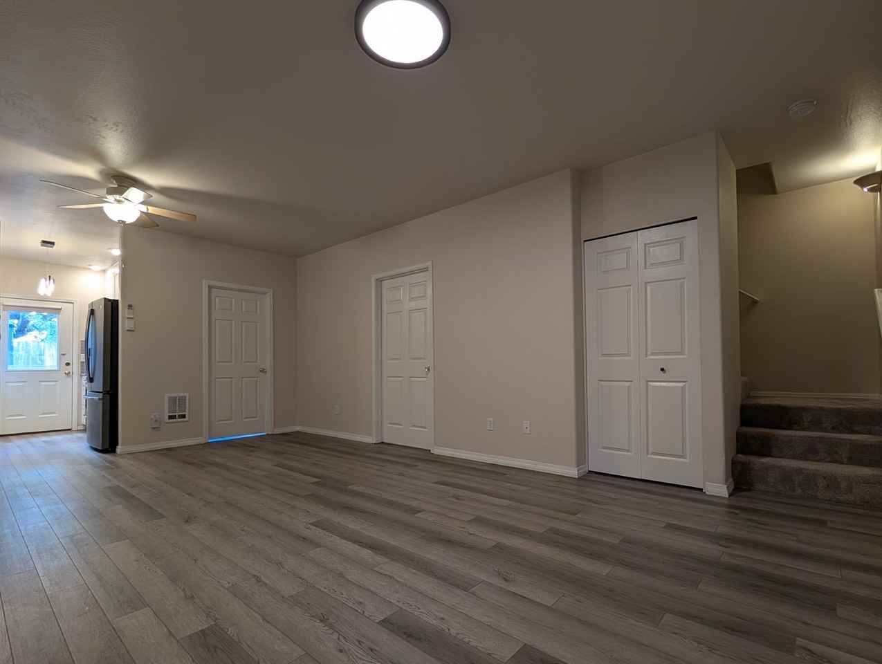 28 Lawrence St - Photo 5 of 21