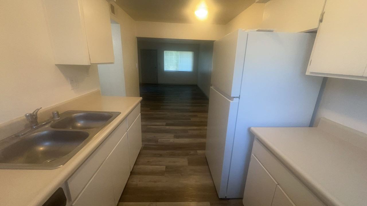 3150 College Ave #C - Photo 3 of 13