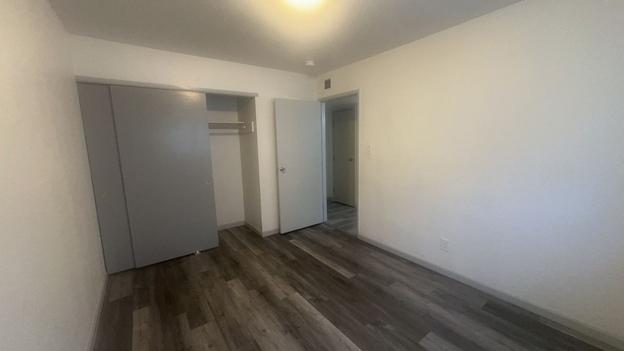 3150 College Ave #C - Photo 6 of 13