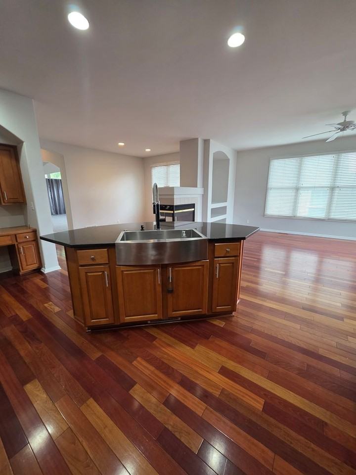 9606 S 27th St - Photo 3 of 25