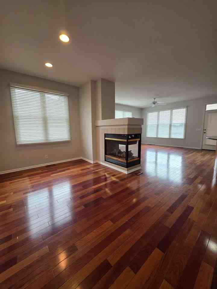 9606 S 27th St - Photo 5 of 25