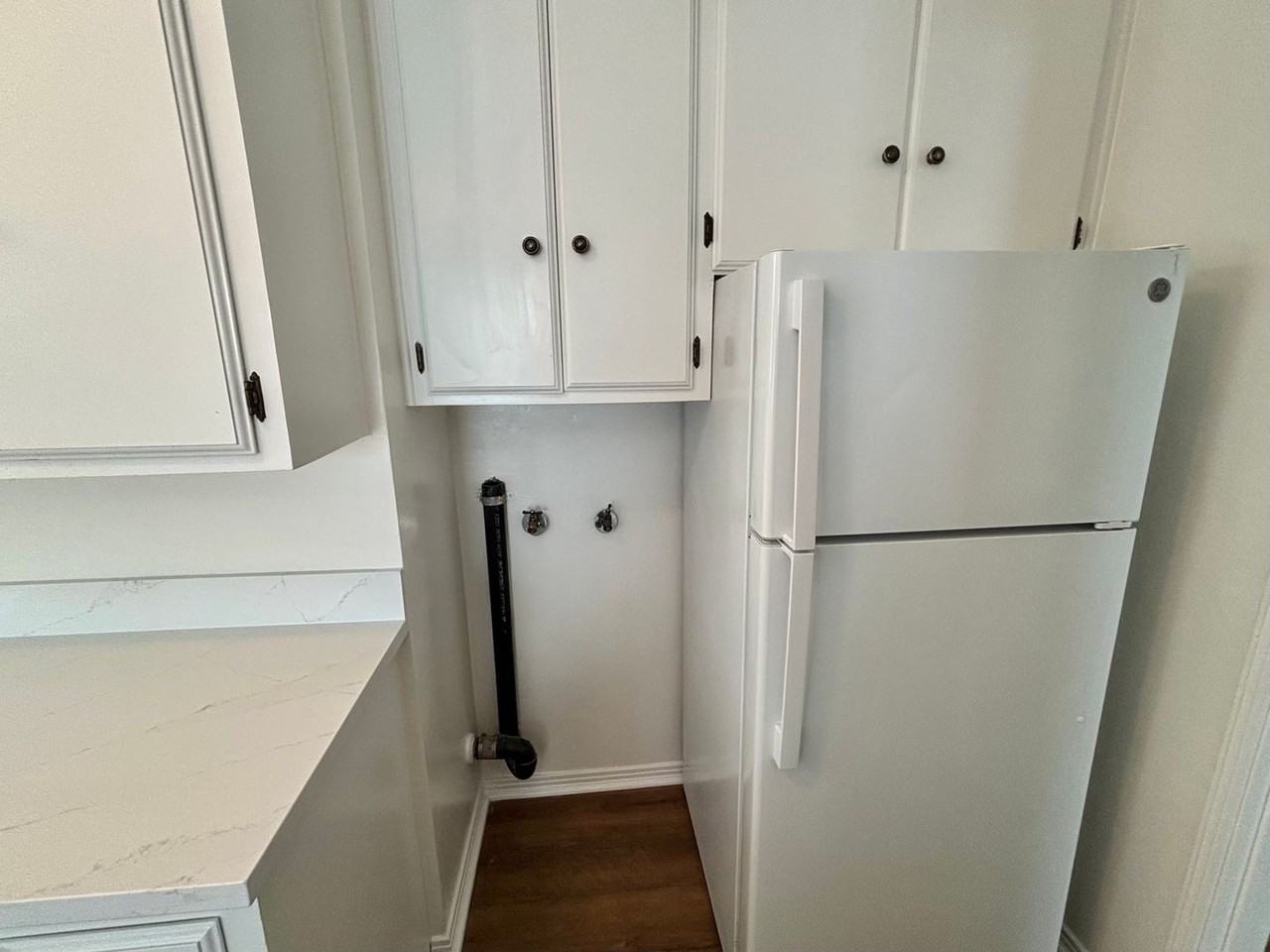8112 Taylor St - Photo 5 of 24