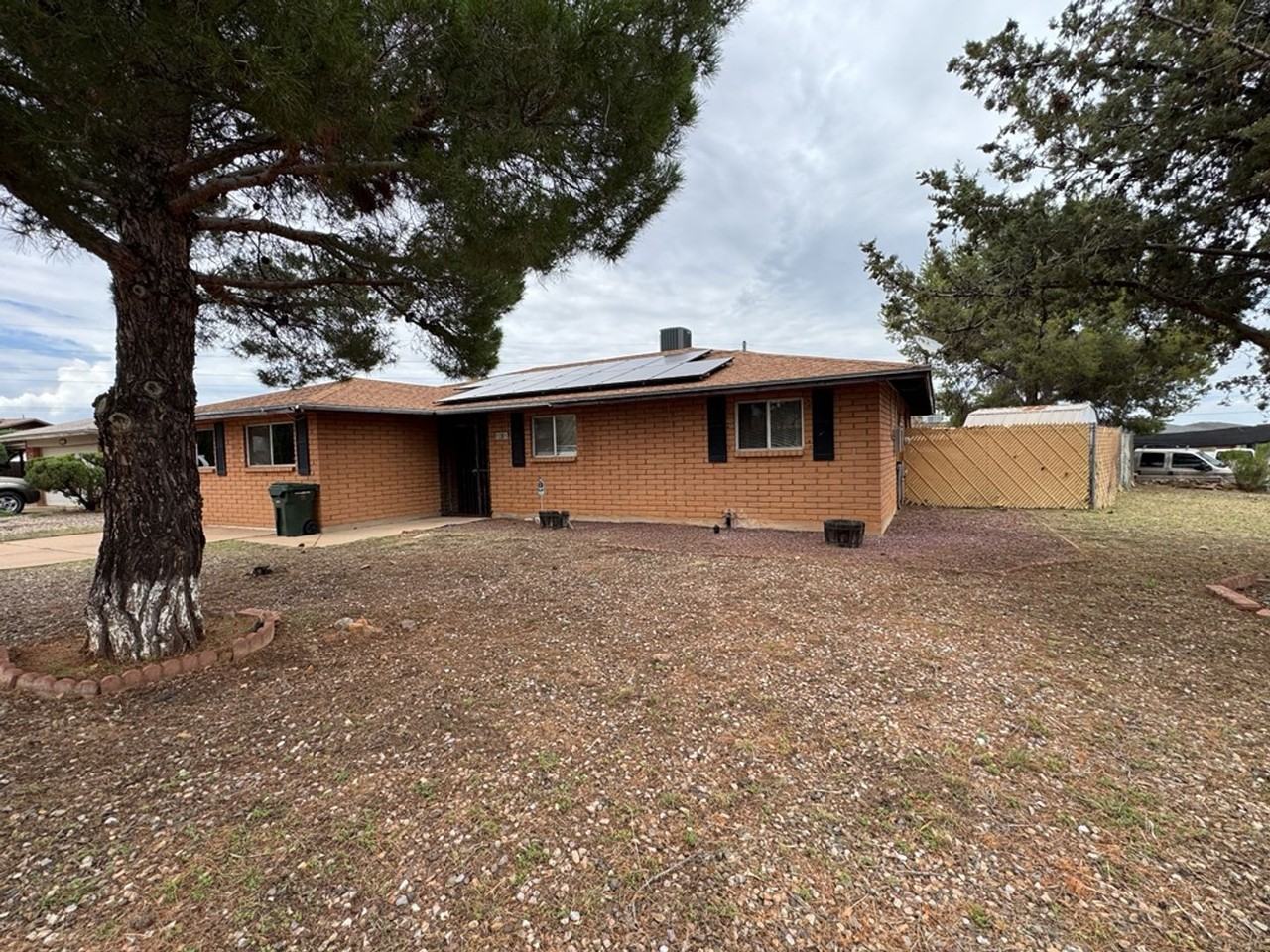 1281 N Catalina Dr - Photo 2 of 29
