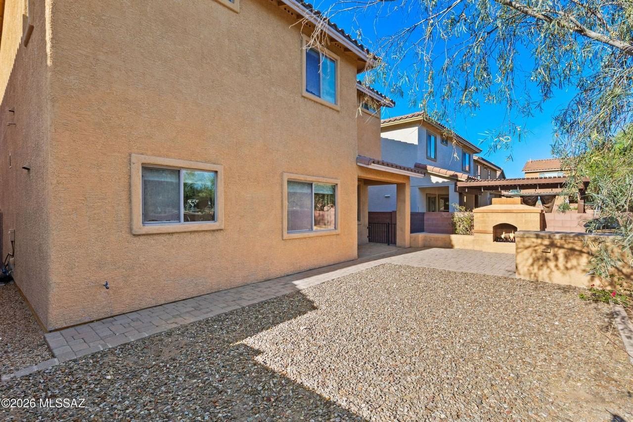 1605 W Homecoming Way - Photo 7 of 36