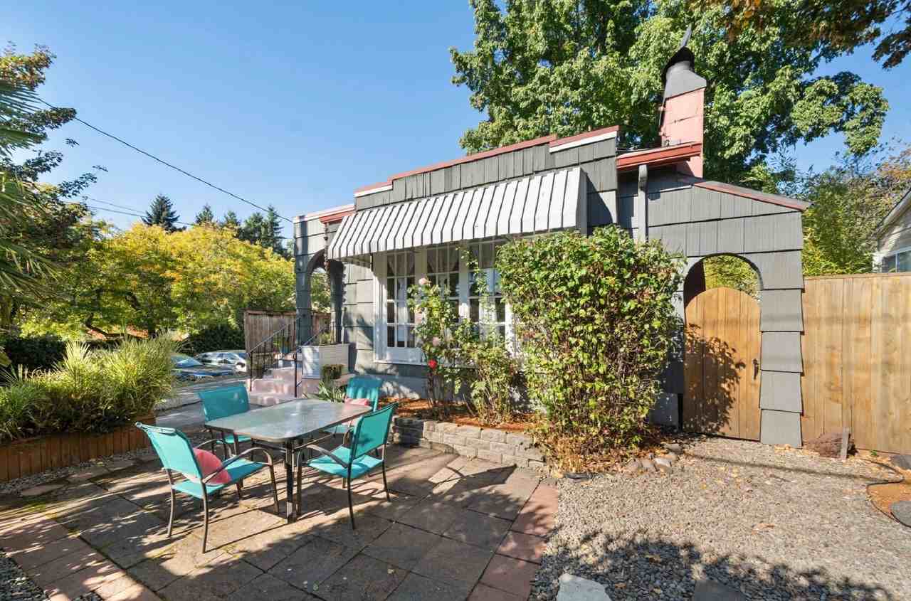 4115 Se Gladstone St - Photo 3 of 43