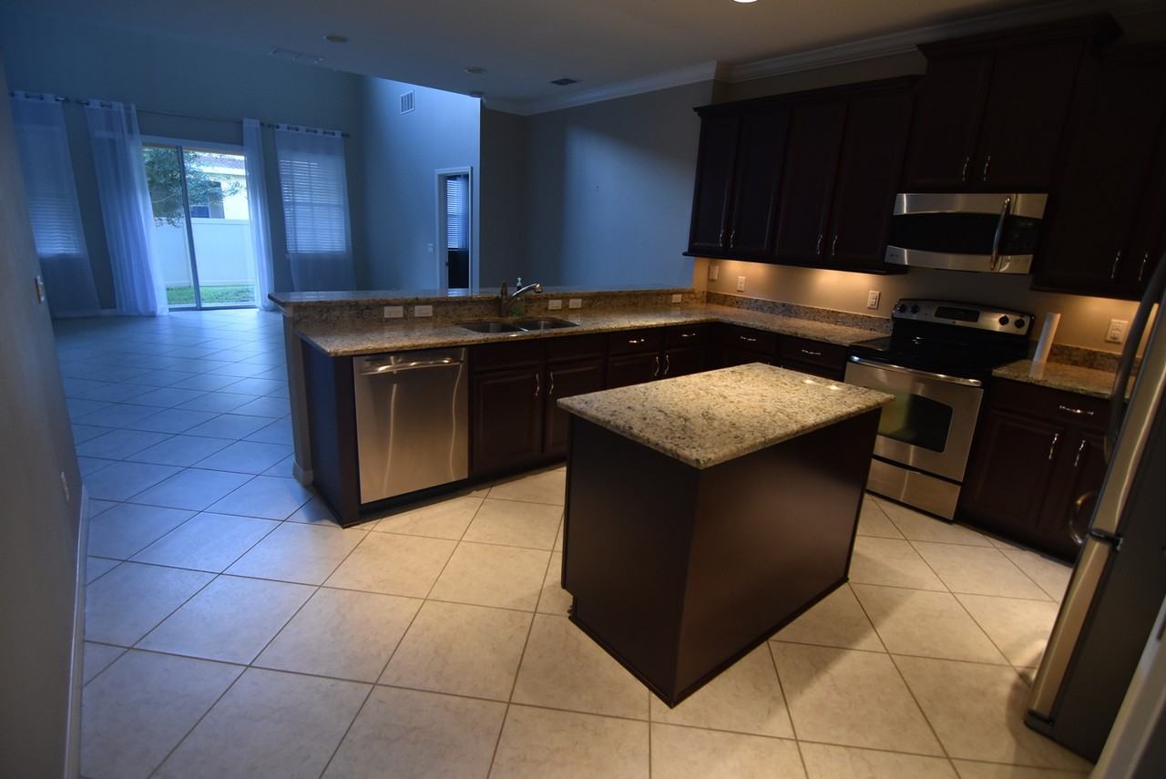 433 Livorno Way - Photo 3 of 22